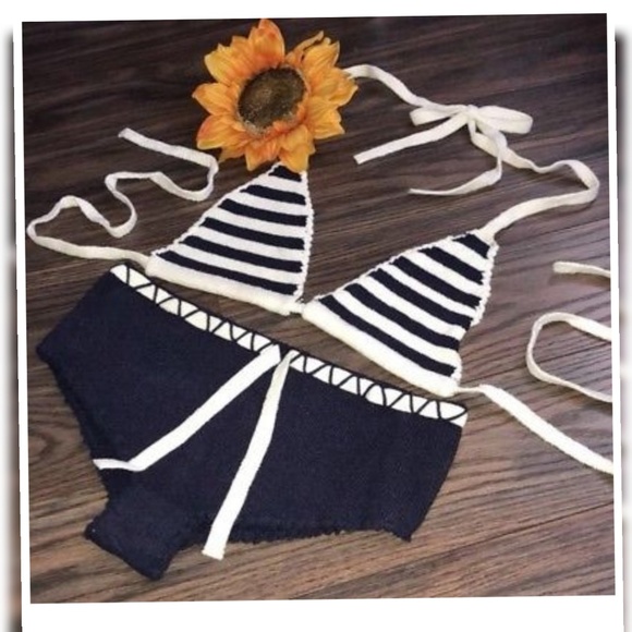 Pinup Leg Avenue 2pc Navy White Knit Stripe Bikini - Picture 3 of 6